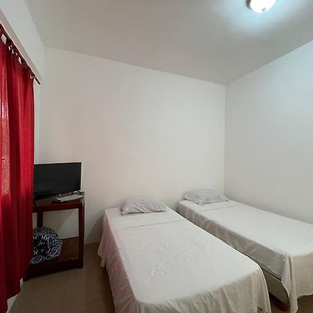 Casa De Huespedes "Darling" Hotel Puerto Baquerizo Moreno Eksteriør billede