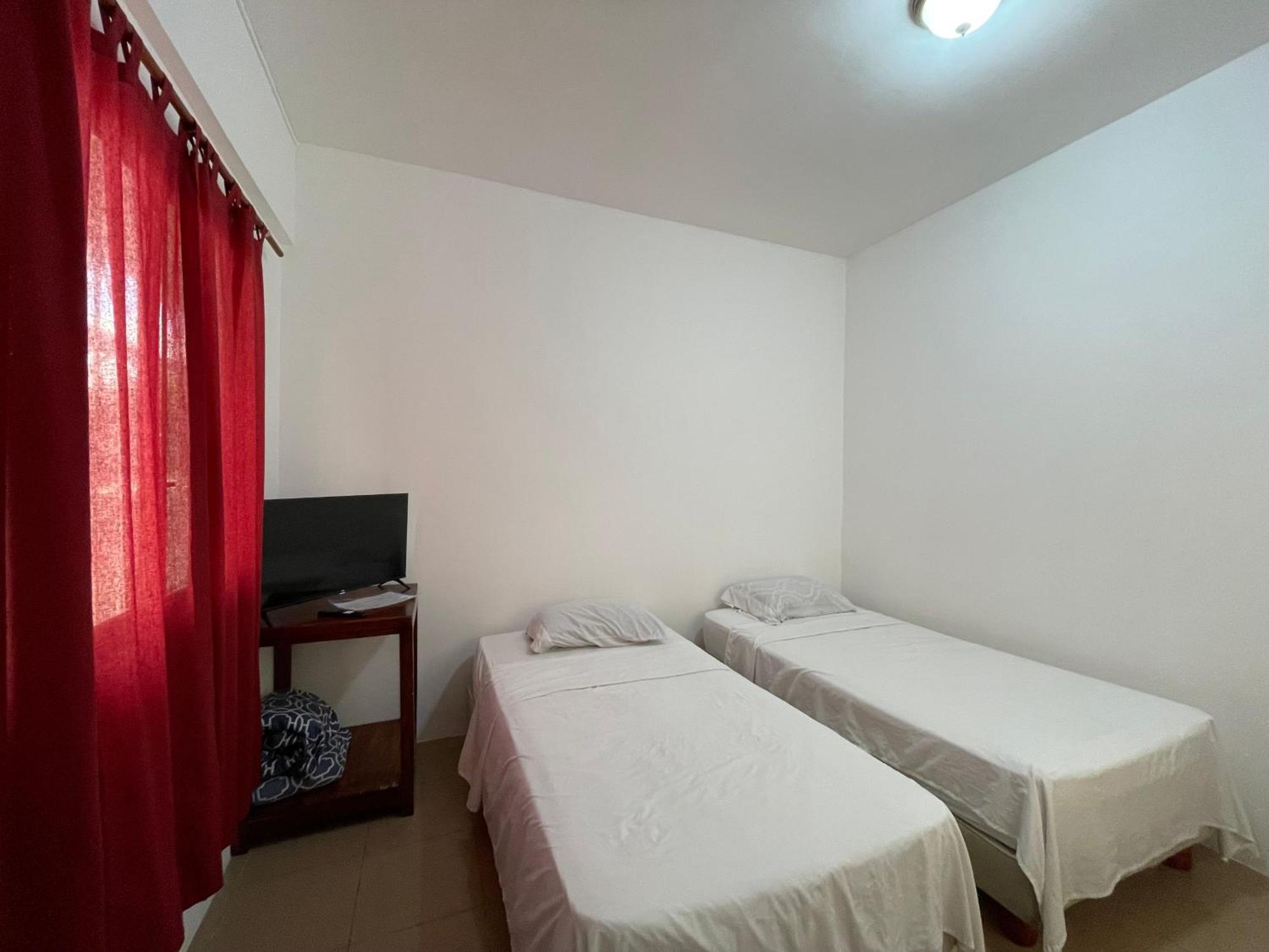 Casa De Huespedes "Darling" Hotel Puerto Baquerizo Moreno Eksteriør billede